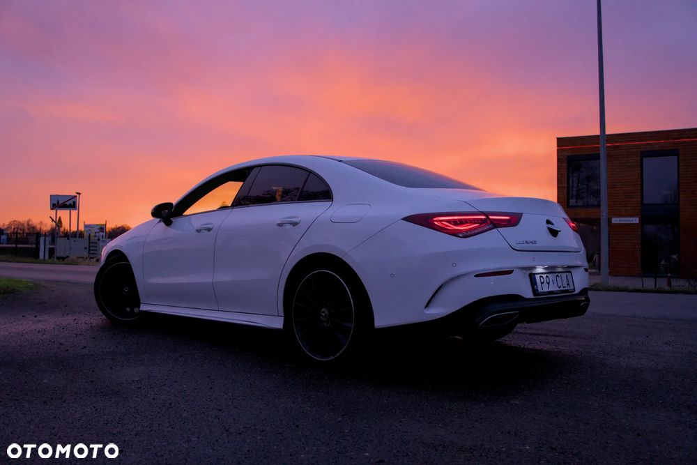 Mercedes-Benz CLA 180 AMG Line - 29