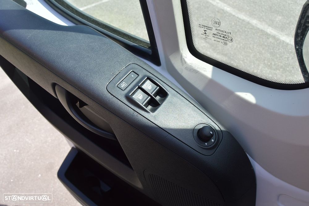 Peugeot Boxer 330 Premium L2H1 2,2 BlueHDi 140 S&S - 11