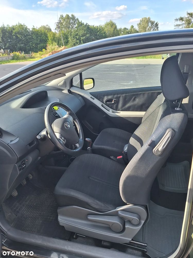 Toyota Yaris 1.3 VVT-i Luna - 18