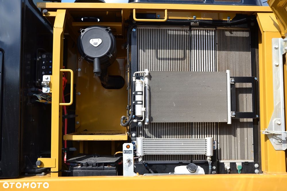 Caterpillar 320 FL - 21