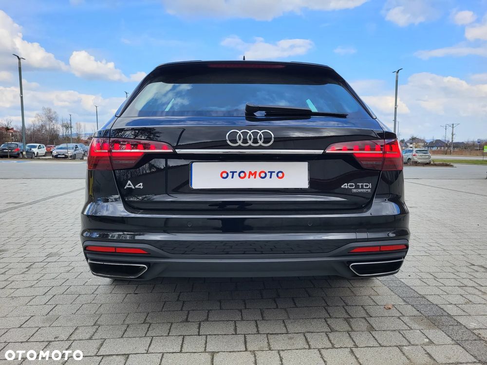 Audi A4 Avant 40 TDI quattro S tronic - 12