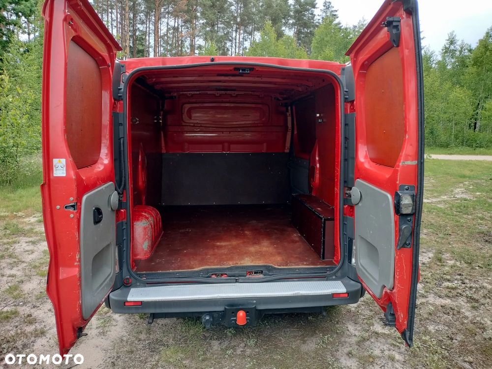 Opel vivaro - 2