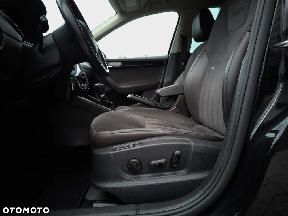 Skoda Octavia 1.8 TSI DSG L&K - 13