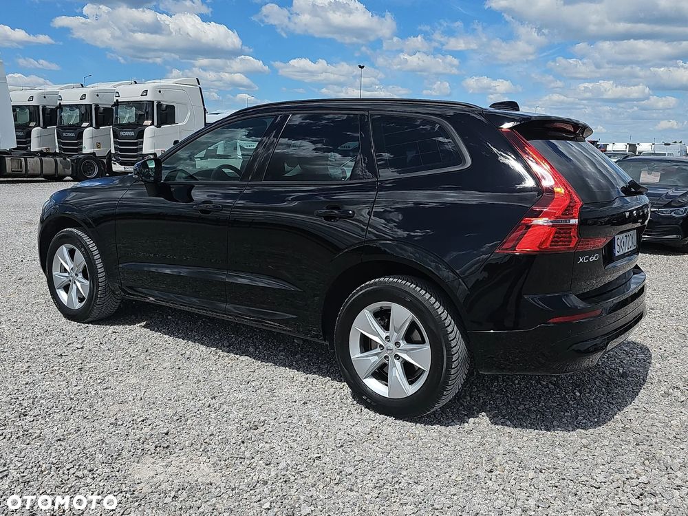 Volvo XC 60 B4 D Essential - 7