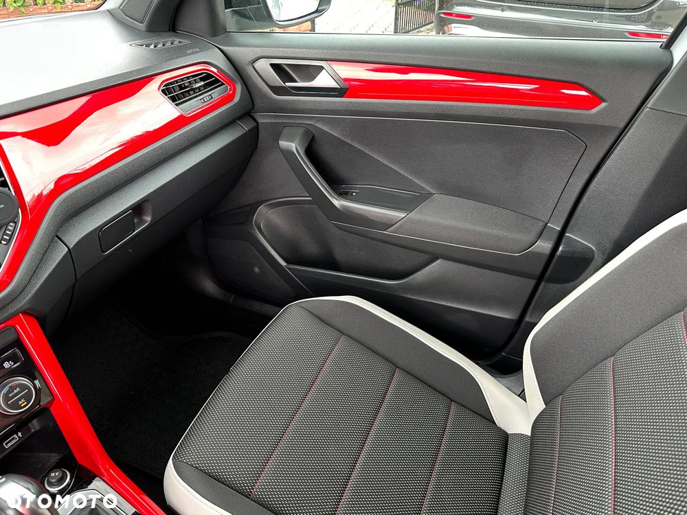 Volkswagen T-Roc - 19