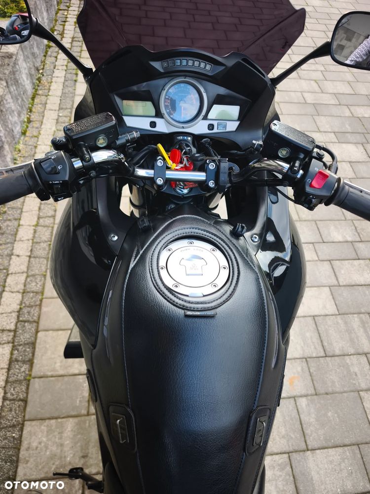 Honda CBF - 17