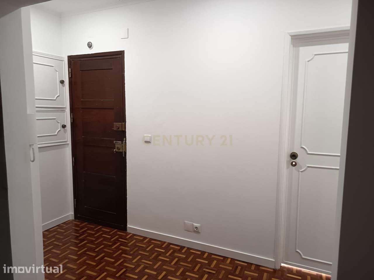 Apartamento Renovado em Odivelas, Lisboa - 2 Quartos - Grande imagem: 5/9