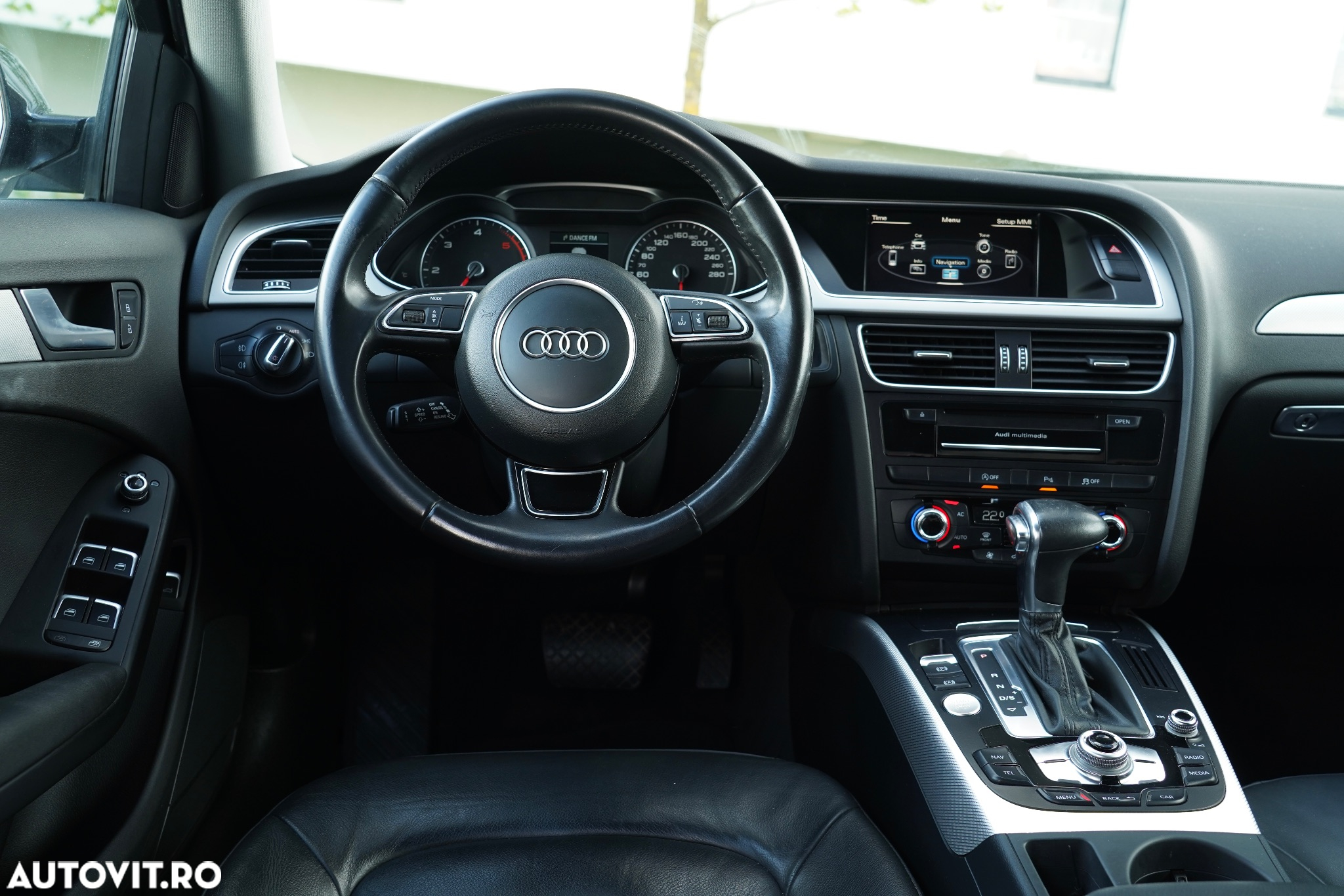Audi A4 2.0 TDI DPF clean diesel multitronic S line Sportpaket - 10