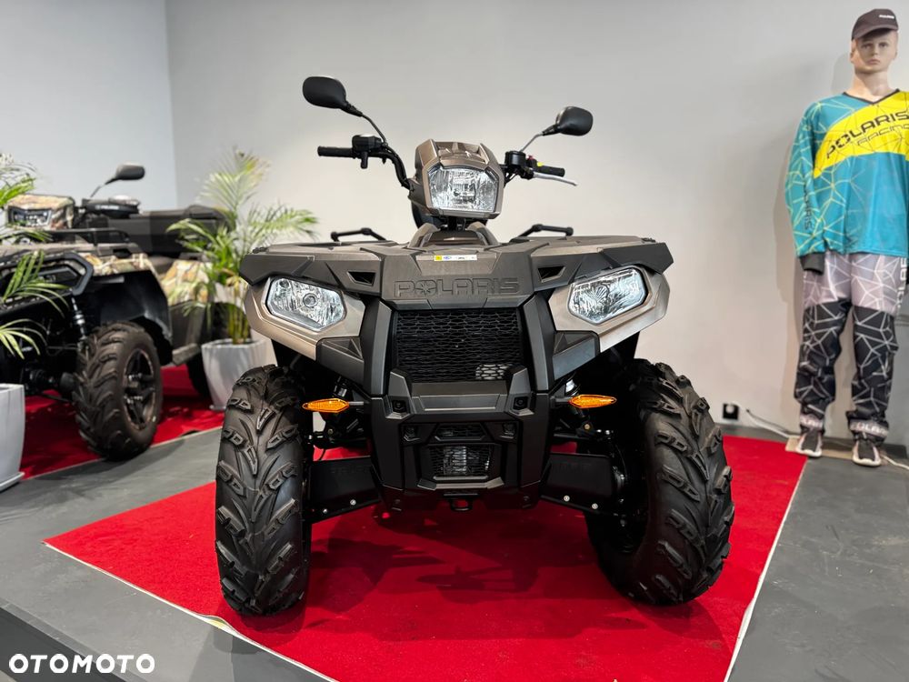Polaris Sportsman - 1