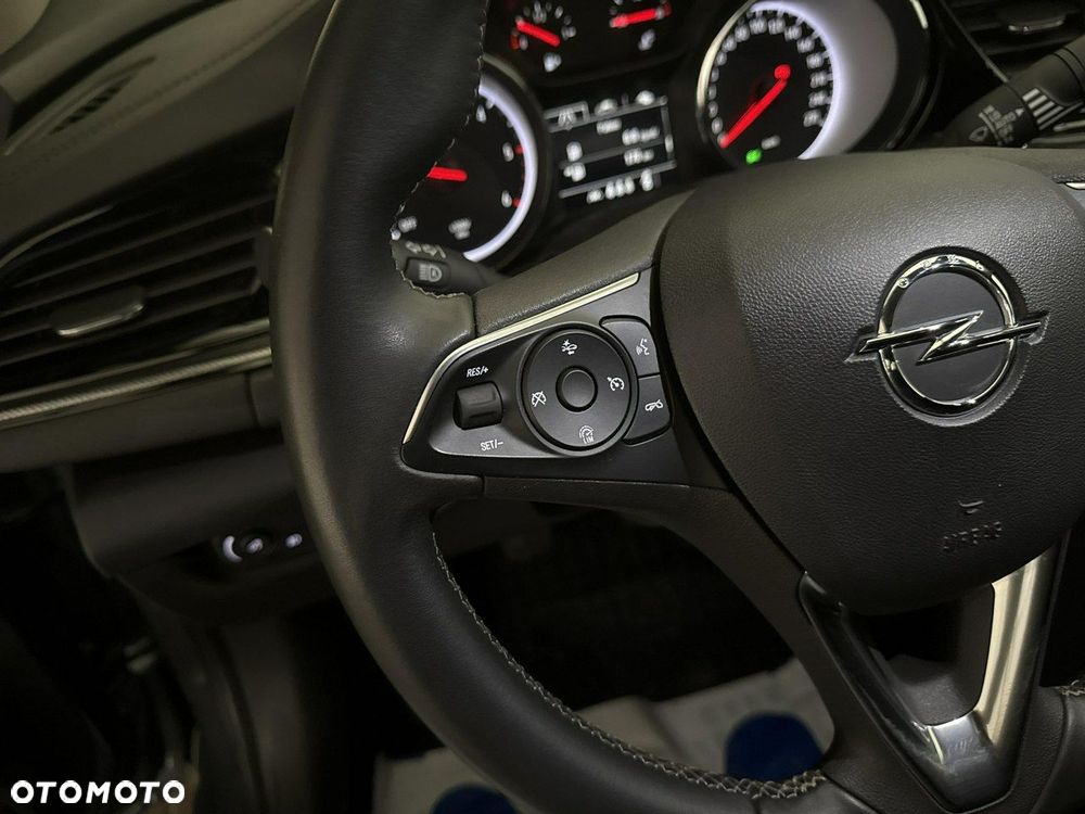Opel Insignia - 25