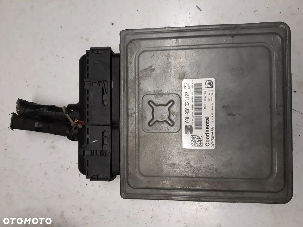 ZESTAW STARTOWY SEAT LEON II LIFT  1,6 TDI 2010r  STEROWNIK 03L906023GP  03L906023GG  5WP42674AA - 2