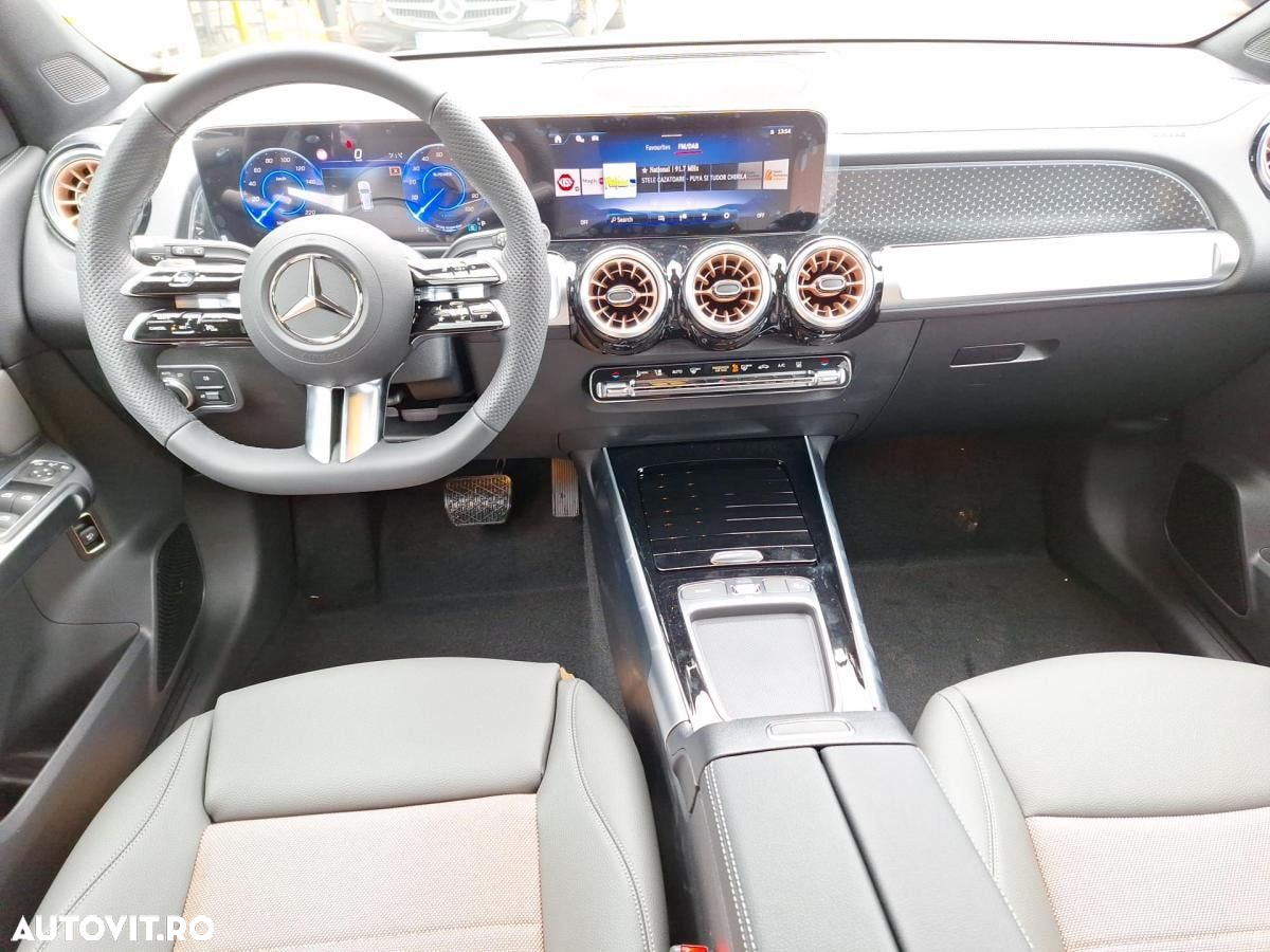 Mercedes-Benz EQB 300 4MATIC - 11