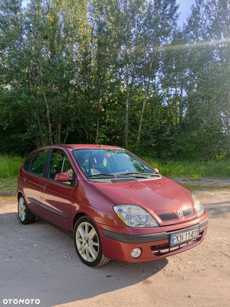 Renault Scenic - 1