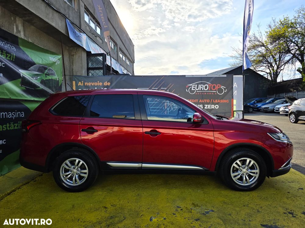 Mitsubishi Outlander 2.2 Litre DI-D AWD Intense - 6