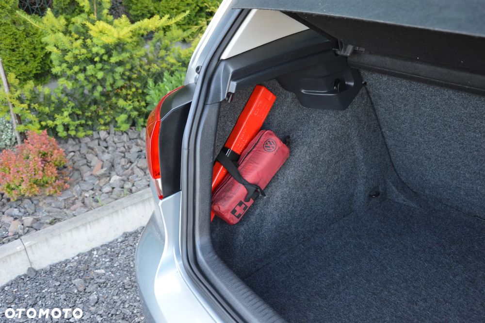 Volkswagen Golf - 35