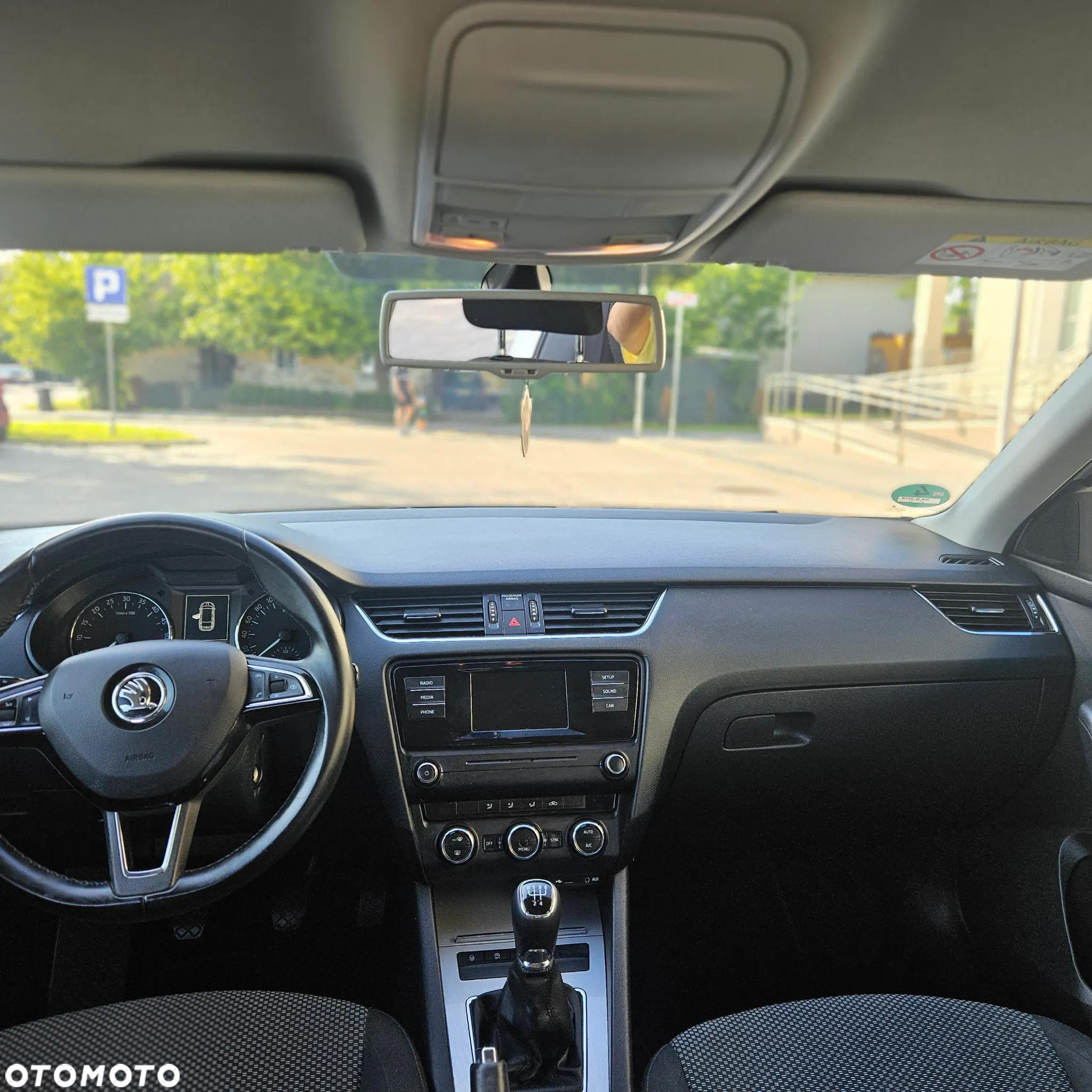 Skoda Octavia 1.6 TDI Edition - 8