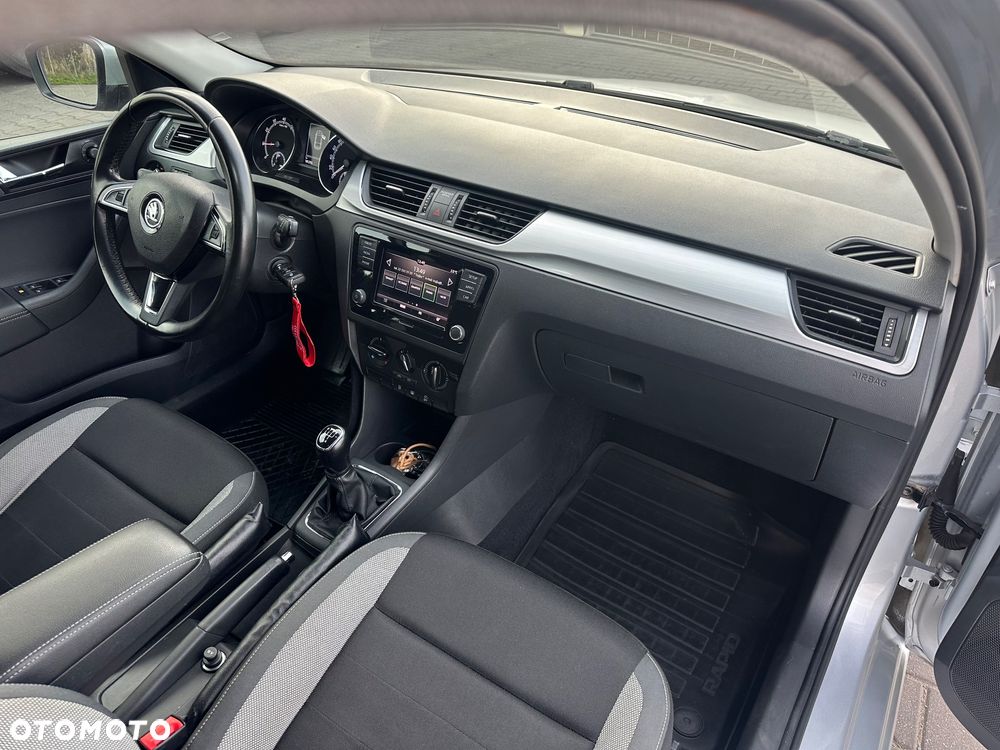 Skoda RAPID Spb 1.0 TSI Drive - 5