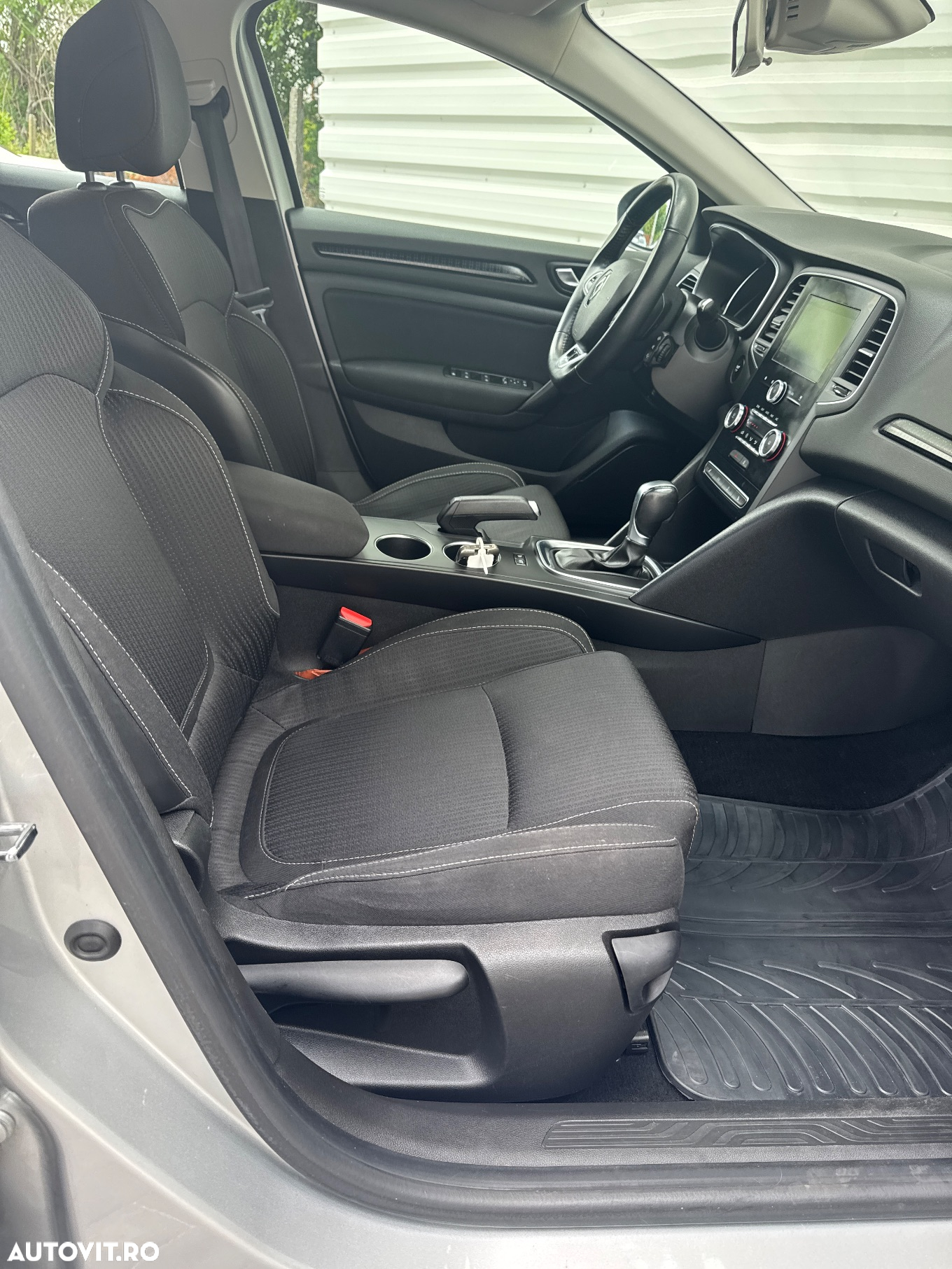 Renault Megane ENERGY dCi 110 EDC INTENS - 8