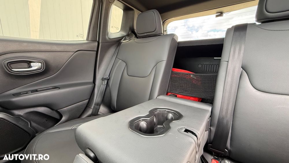 Jeep Renegade 1.3T 4xe AT6 PHEV 80th Anniversary - 40