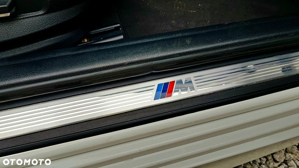 BMW Seria 5 530d xDrive - 12