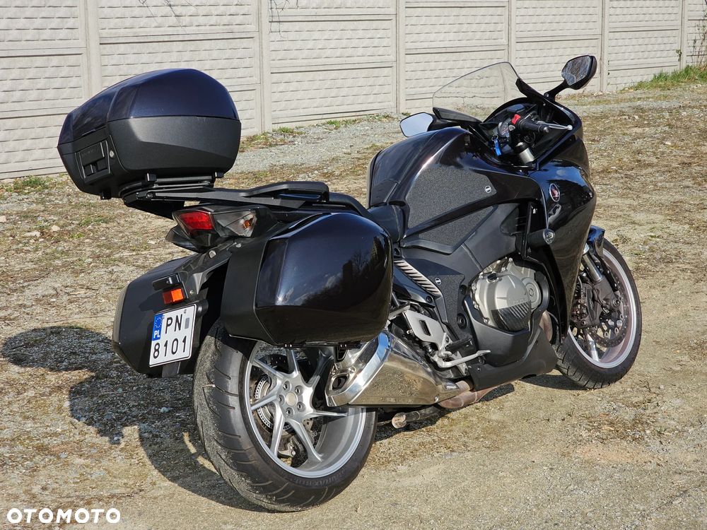Honda VFR - 17