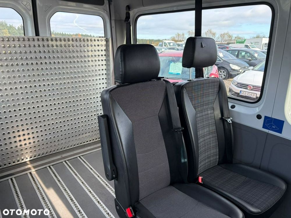 Mercedes-Benz Sprinter - 18