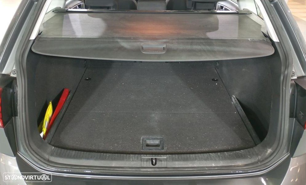 VW Golf Variant 1.6 TDi Confortline - 6