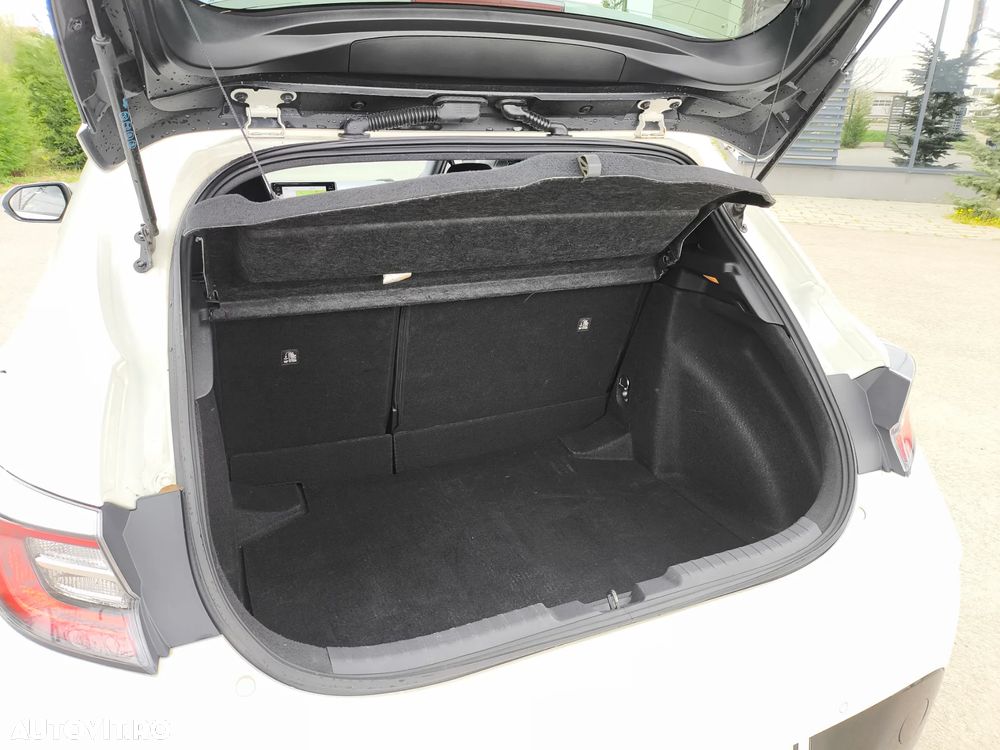 Toyota Corolla 1.8 HSD TS Dynamic - 6