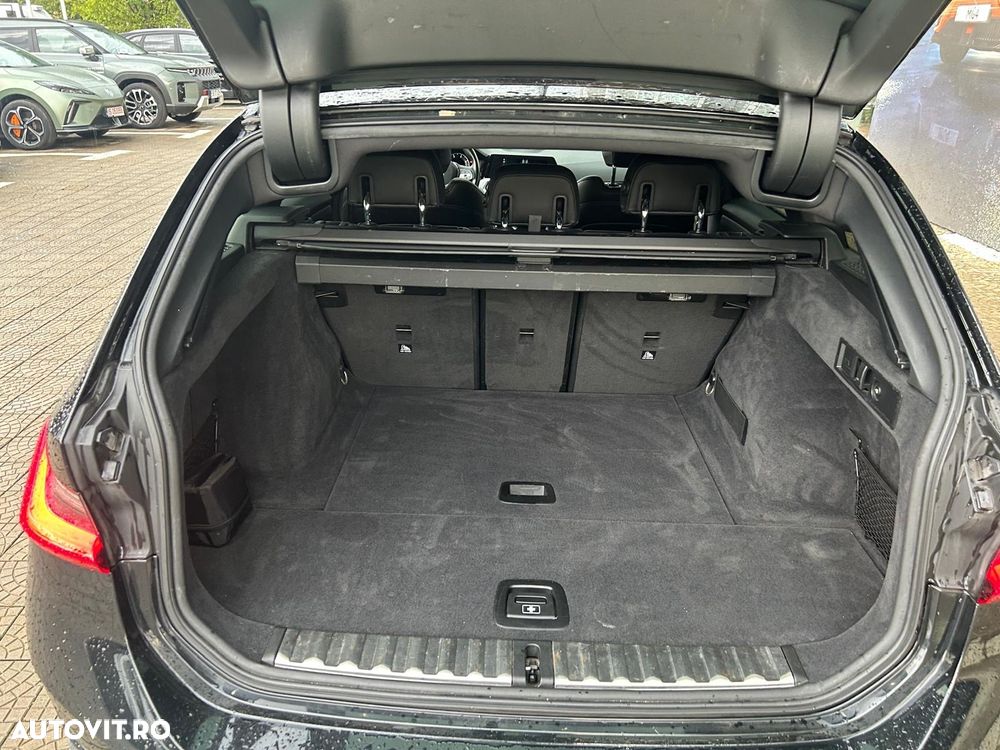 BMW Seria 3 320d Touring xDrive Aut. Sport Line - 7
