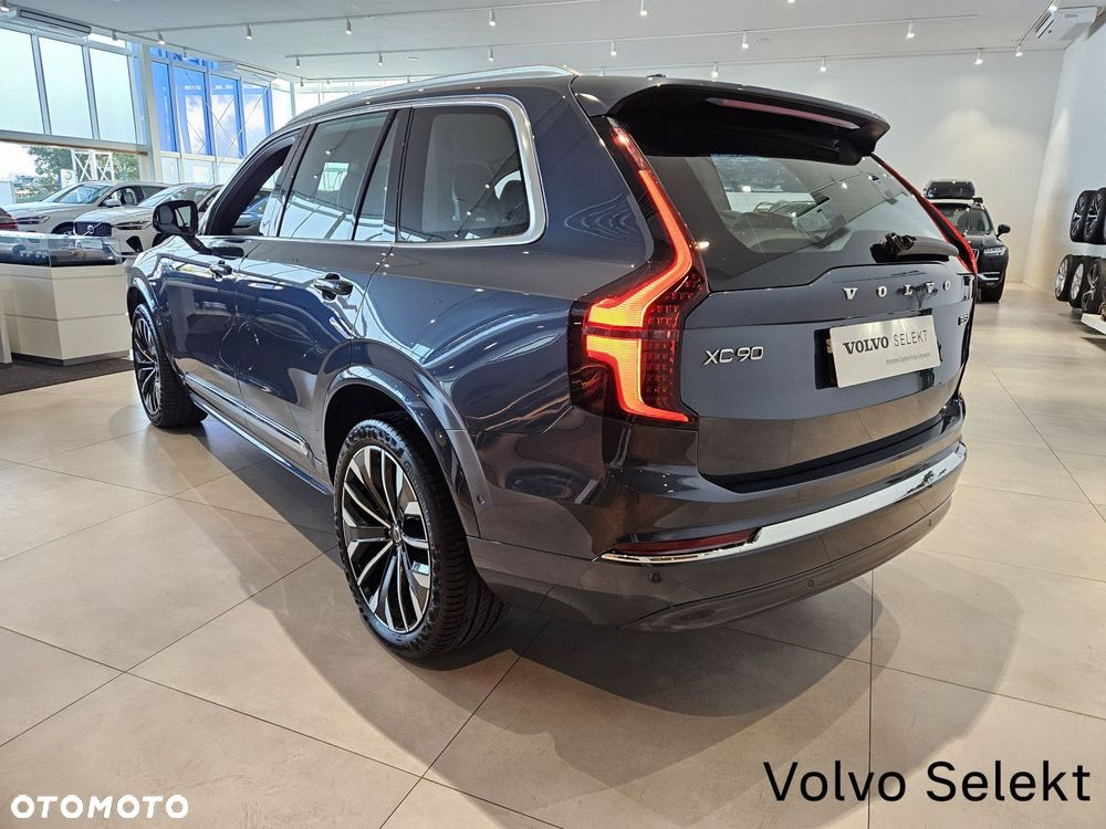 Volvo XC 90 - 9
