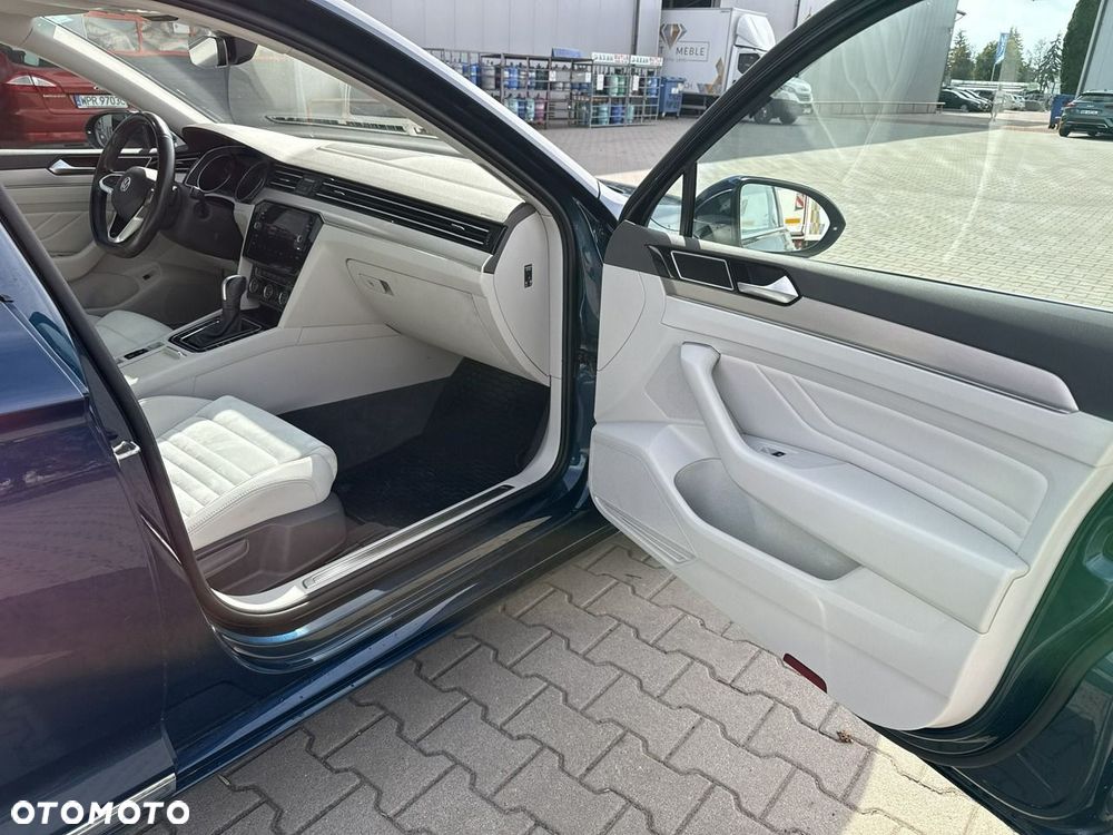 Volkswagen Passat 2.0 TSI Elegance DSG - 19