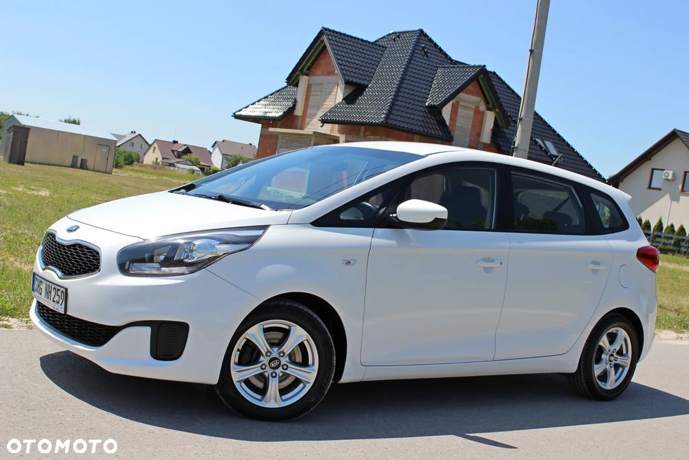 Kia Carens 1.7 CRDi 115 Dream Team Edition - 10