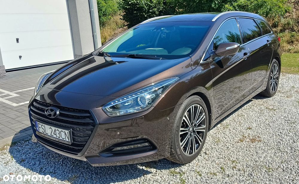 Hyundai i40 1.7 CRDi Premium DCT - 1