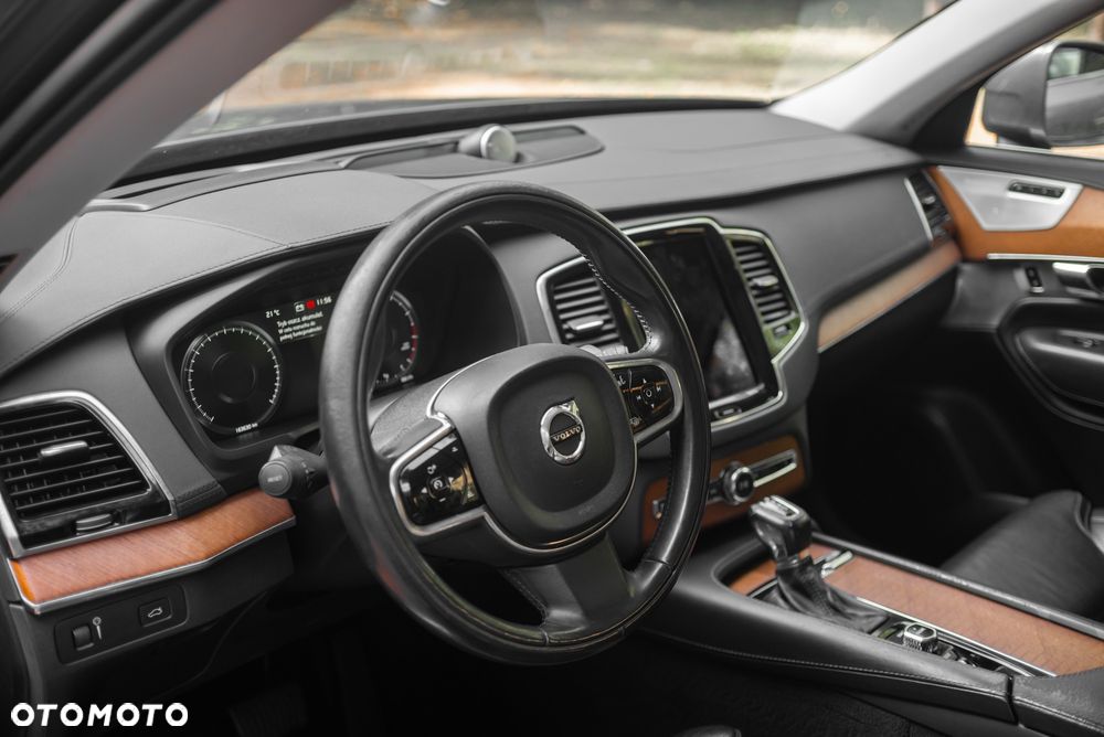 Volvo XC 90 - 11