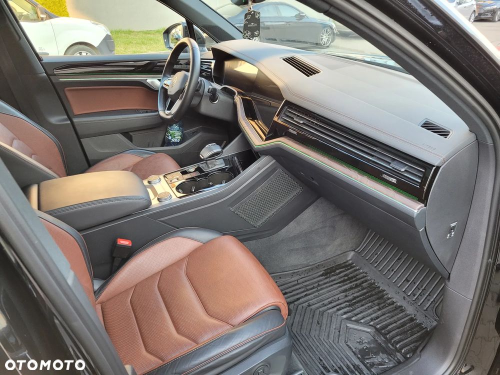Volkswagen Touareg 3.0 V6 TDI SCR 4Mot Elegance - 31
