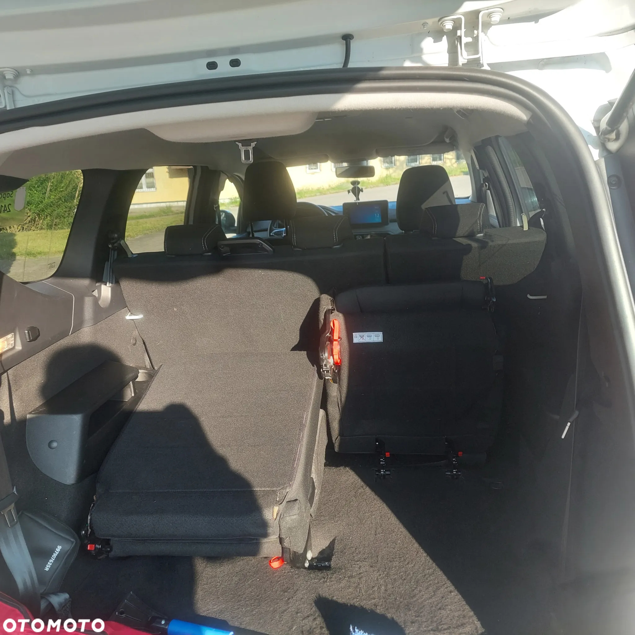 Dacia Jogger 1.0 TCe Comfort 7os - 15