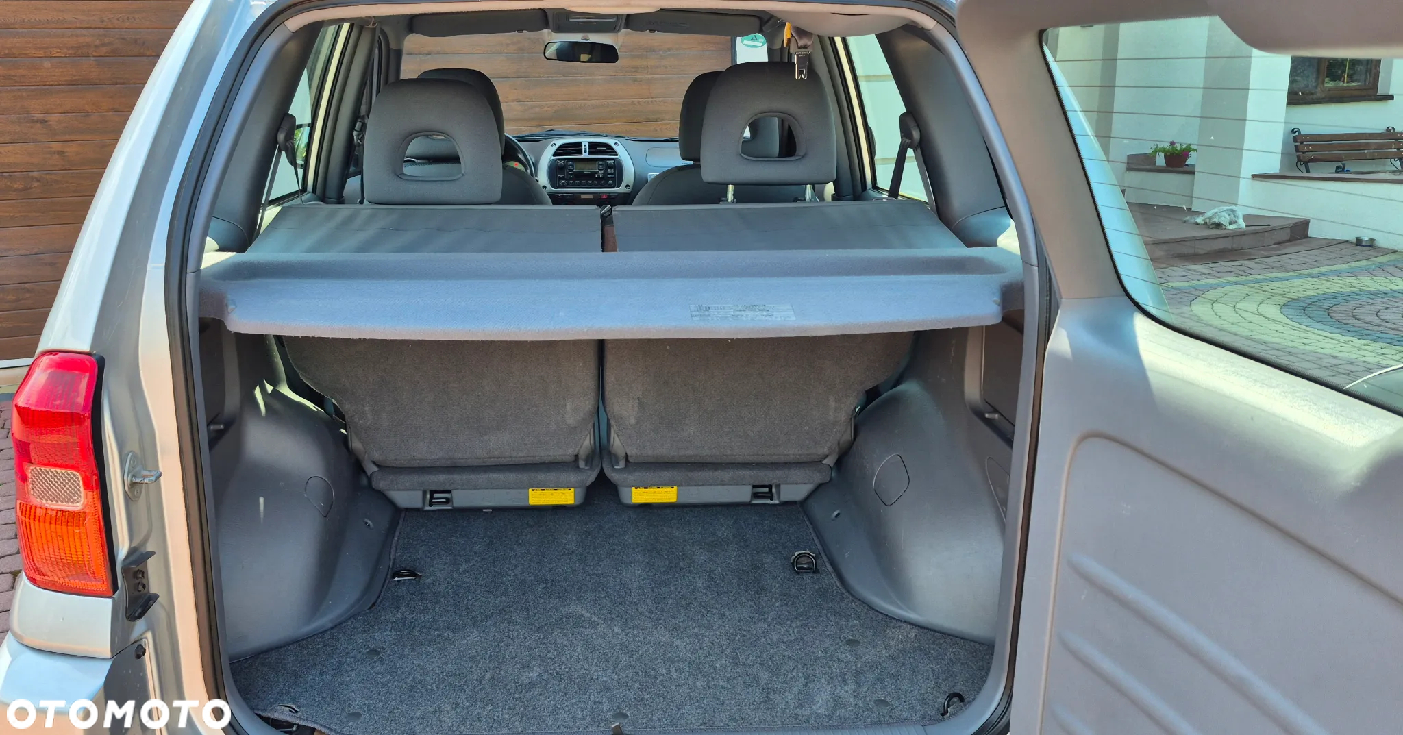 Toyota RAV4 2.0 VVT-i 4x4 - 13