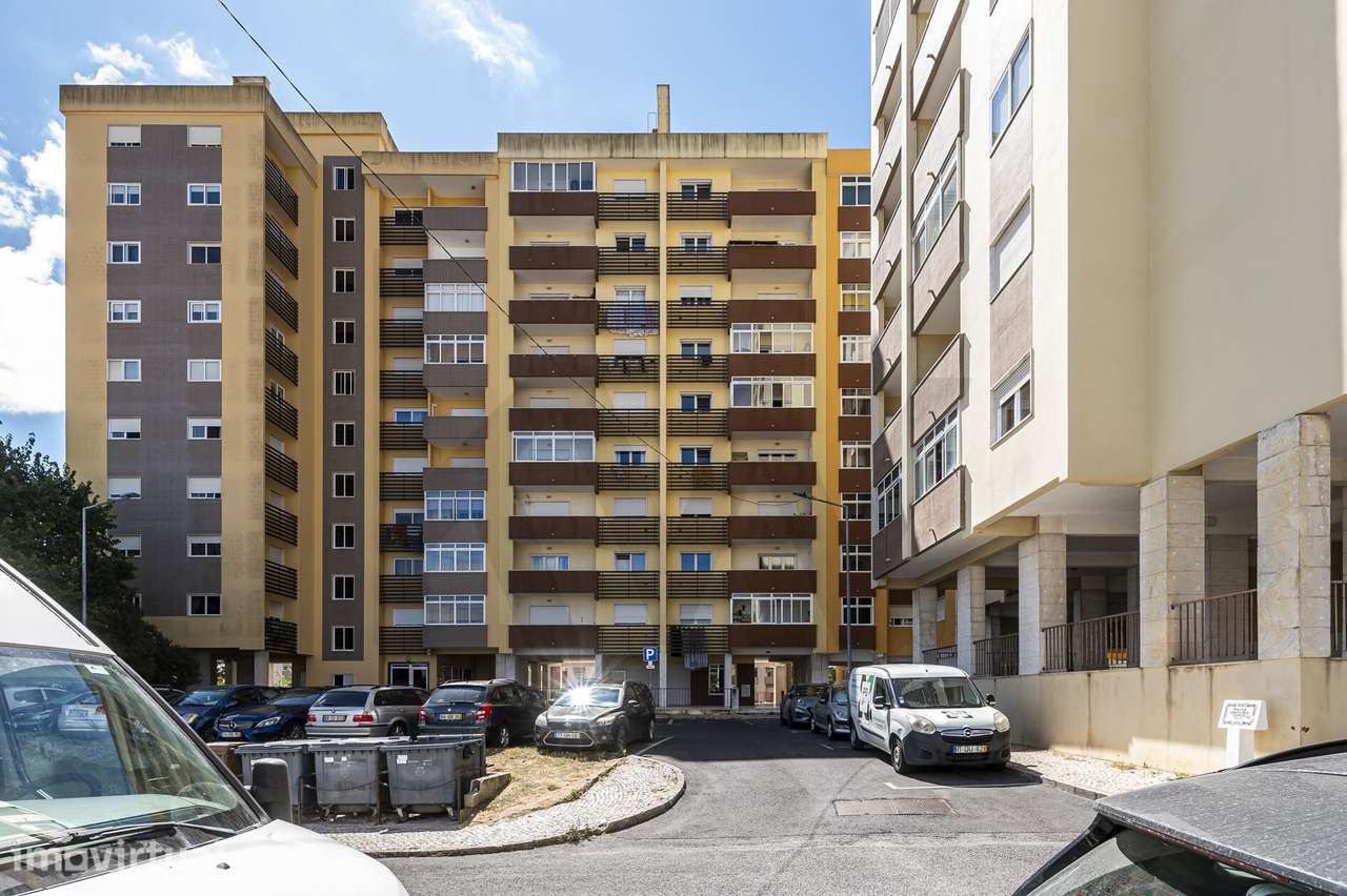 Apartamento T3 com Garagem Box, Póvoa de Santa Iria, Vila Franca de Xi - Grande imagem: 2/24