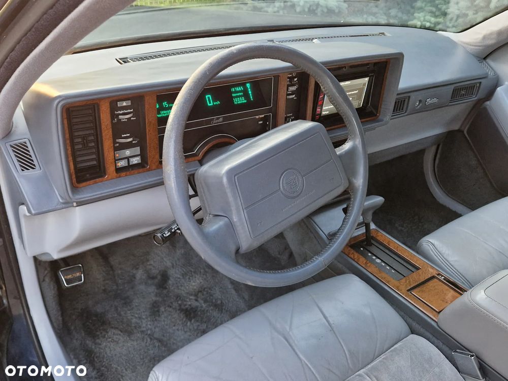 Cadillac Seville 4.9 STS - 30