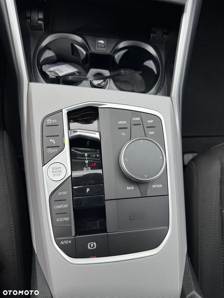 BMW Seria 3 318i Business Edition - 22