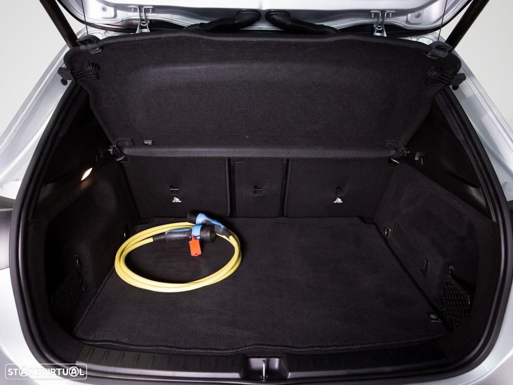 Mercedes-Benz EQA 250 Progressive - 12