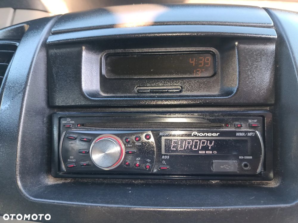 Renault Trafic ver-2-0-16v-combi-l2h1 - 24