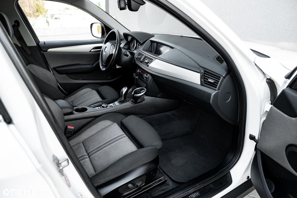 BMW X1 xDrive28i - 36