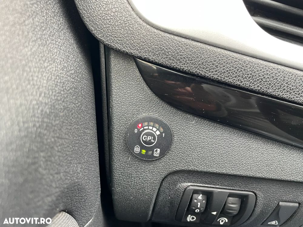 Renault Scenic 1.6 16V 110 LIMITED - 8