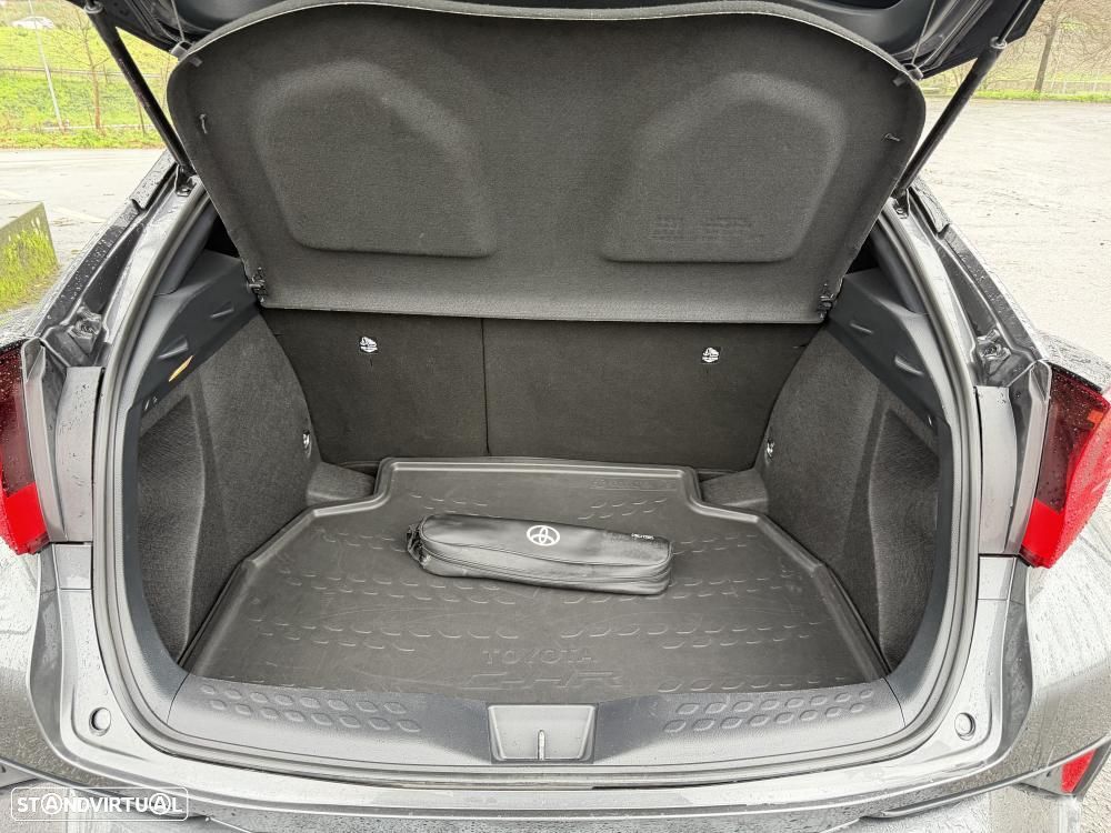 Toyota C-HR 1.8 Hybrid Square Collection - 28
