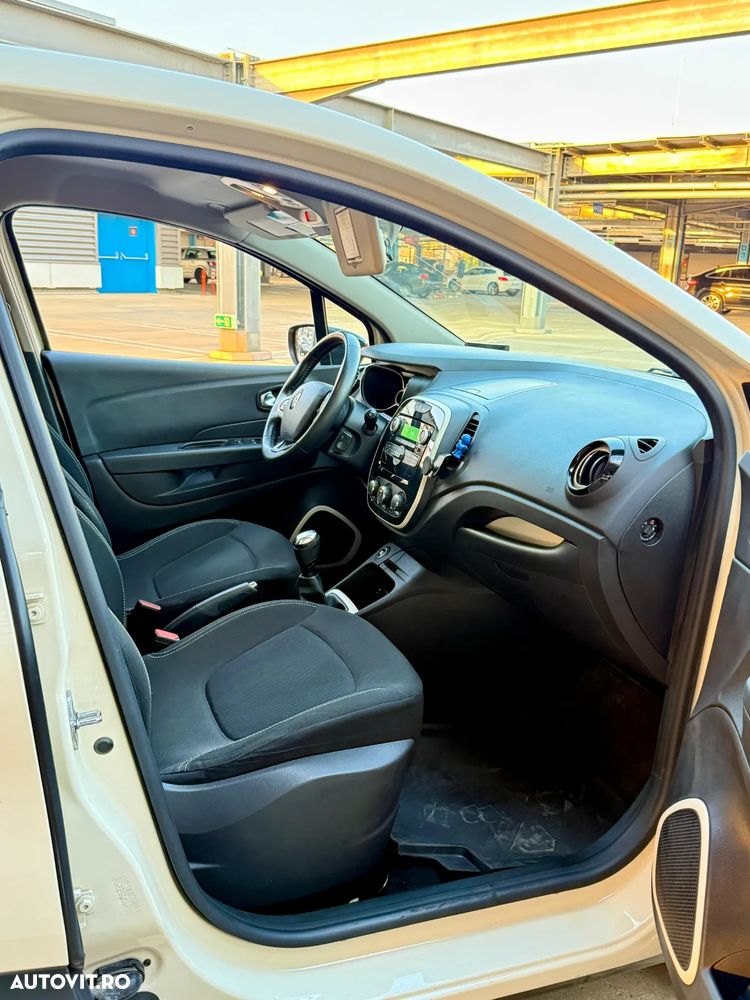 Renault Captur TCe Life Evo - 10