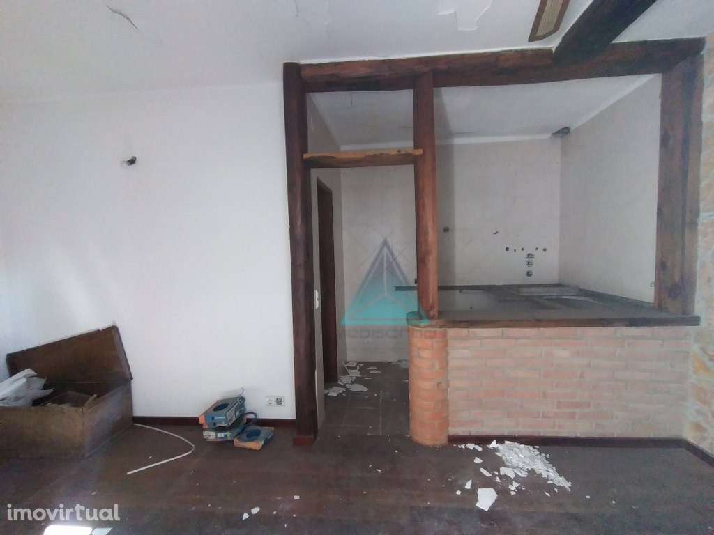 Moradia Térrea em banda situada na Torre da Marinha - Oportunidade ... - Grande imagem: 5/13