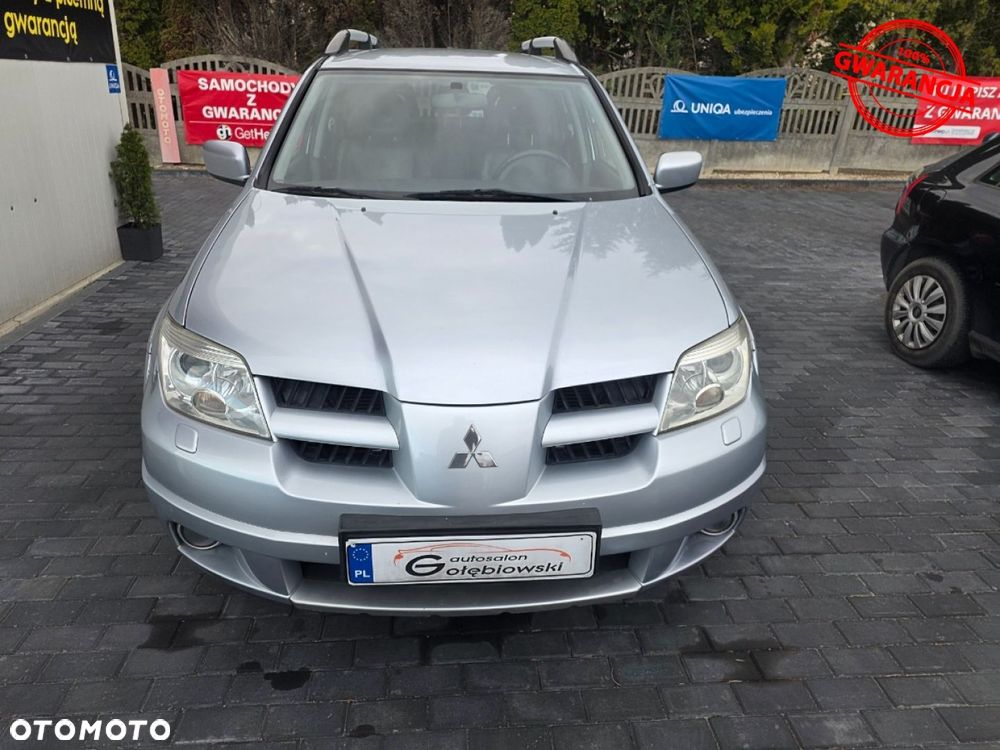 Mitsubishi Outlander - 14