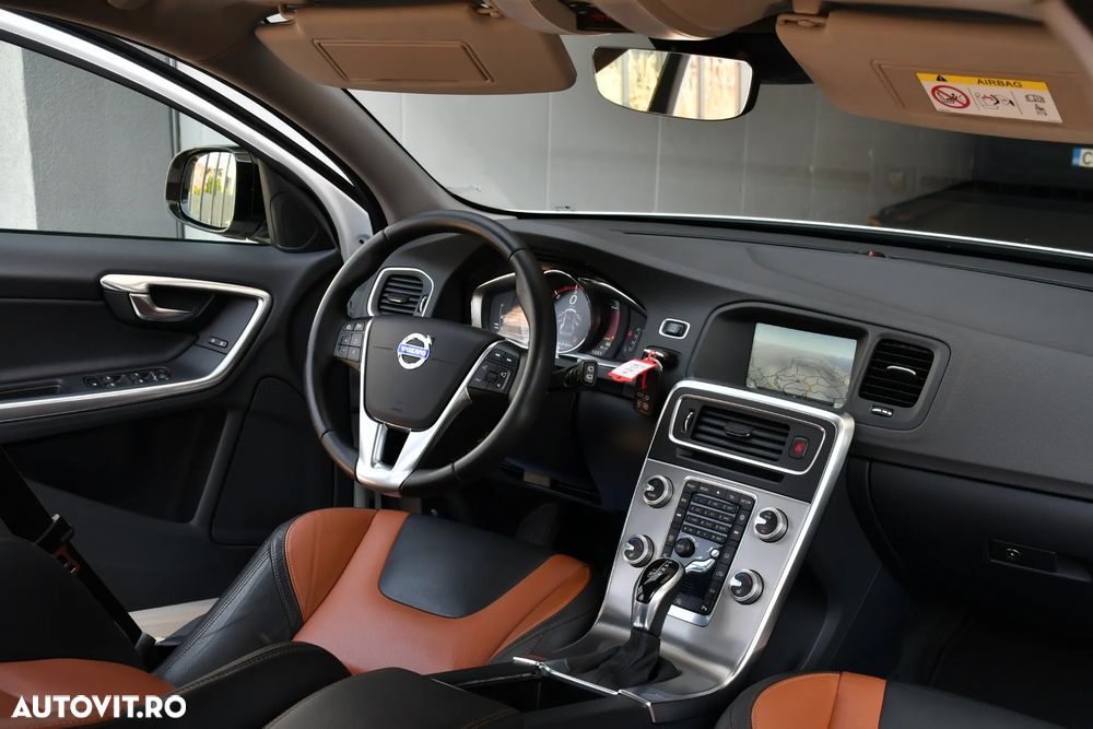 Volvo V60 D4 Geartronic Summum - 21