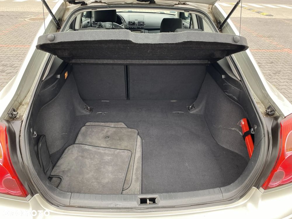 Toyota Avensis 1.8 VVT-i Sol - 6